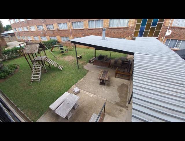 2 BEDROOM APARTMENT FOR SALE IN DASPOORT